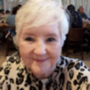 Meet your Posher, Cynthia